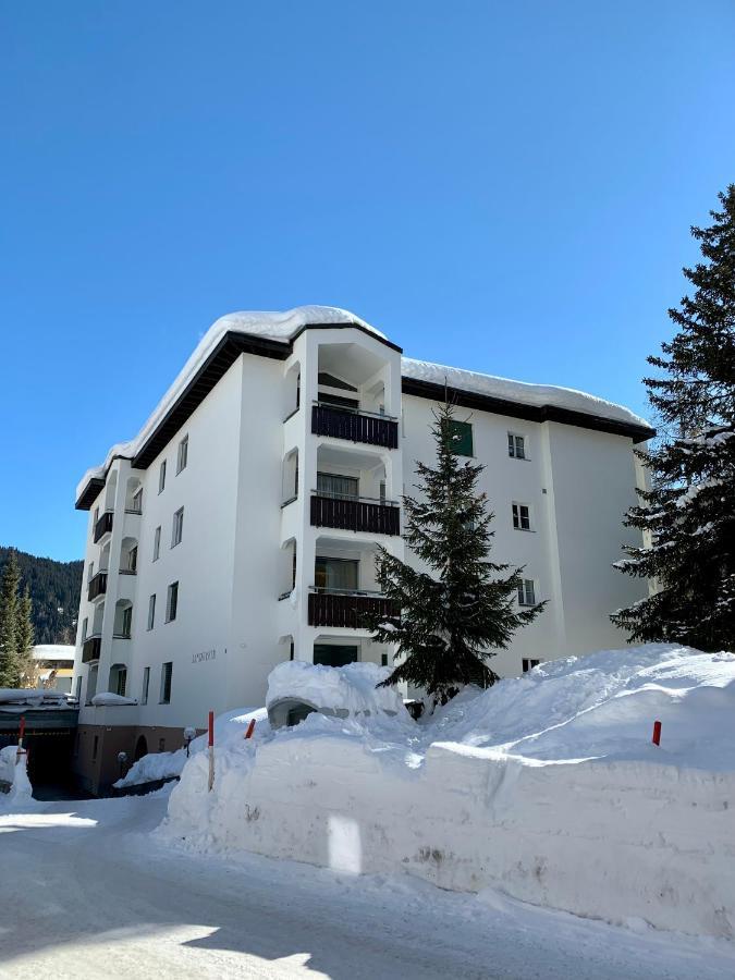 Zentral Bei Kongresshaus, Langlaufloipe, Hallenbad, Garage, Wifi, Voll Ausgestattet - Fewo Gian Davos Exterior photo